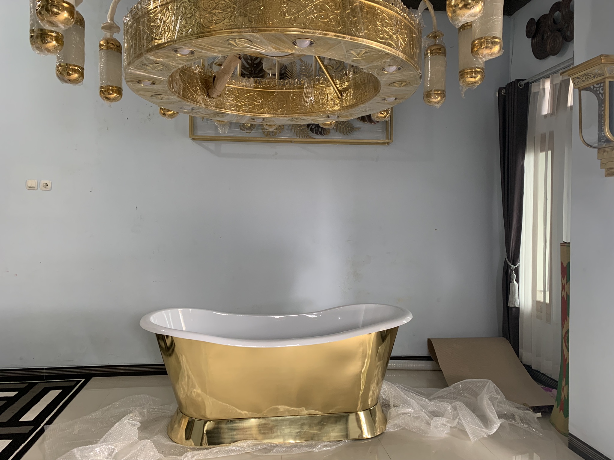 Apa Itu Kerajinan Tembaga & Kuningan? Material, Teknik, dan Kelebihannya - Blog PoejaGallery