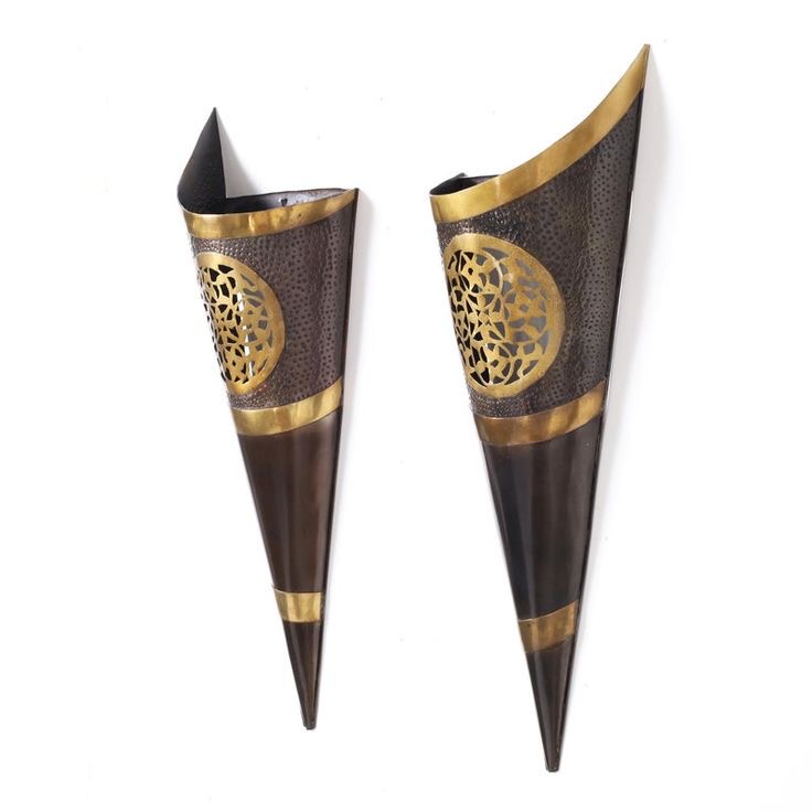 Lampu Dinding Kuningan - Lampu dinding kuningan desain elegan.