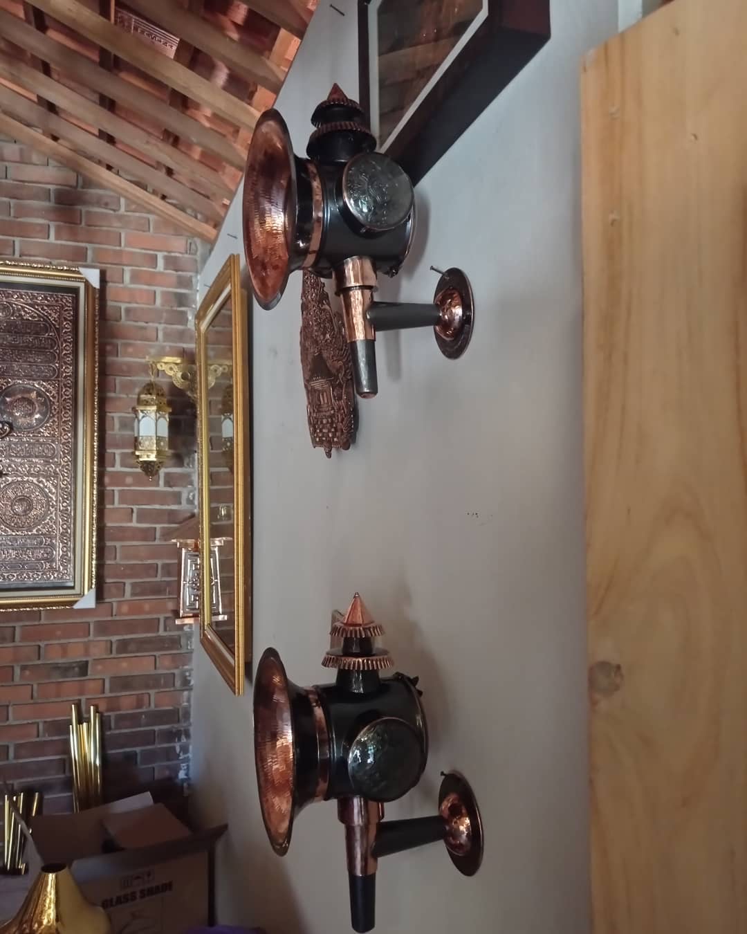 Lampu Dinding Tembaga - Lampu dinding tembaga finishing premium.