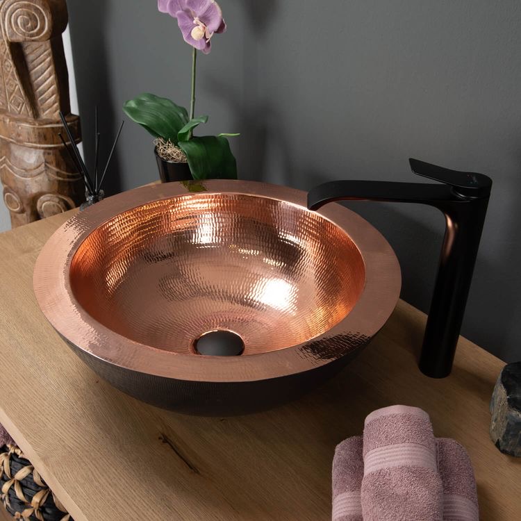Wastafel Tembaga - Bakul wastafel tembaga, sentuhan mewah.